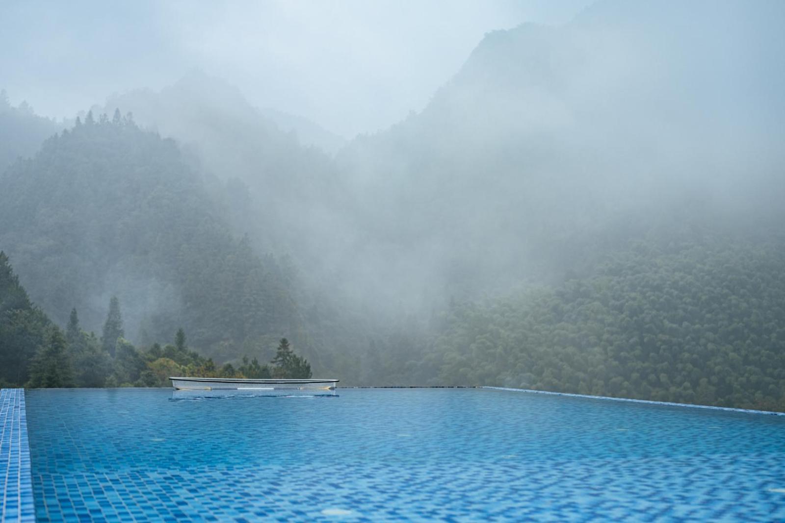 Hilltop House Resort Zhangjiajie Esterno foto